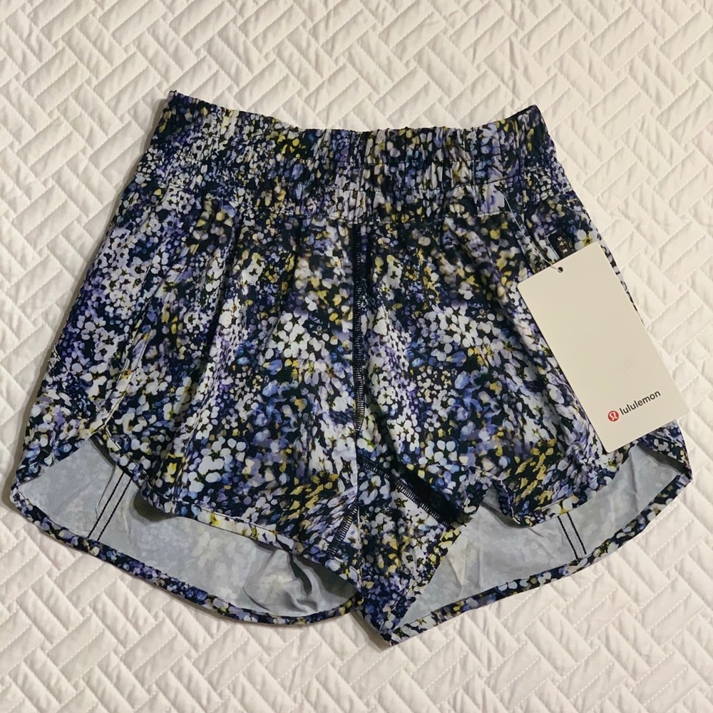 Tracker V Shorts 4”